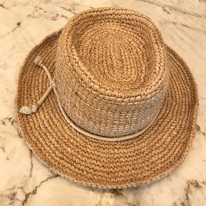 Tommy Bahama raffia sun hat.